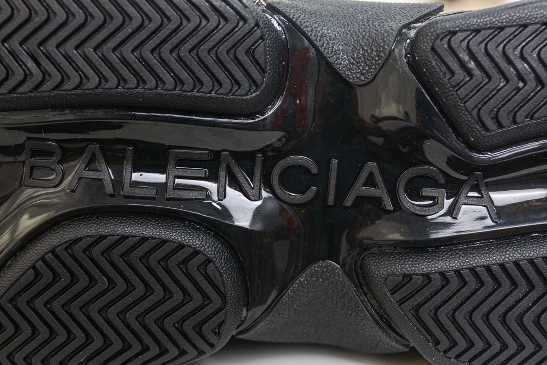 Replica Balenciaga Triple S Sneaker "Grey/Black" Footwear