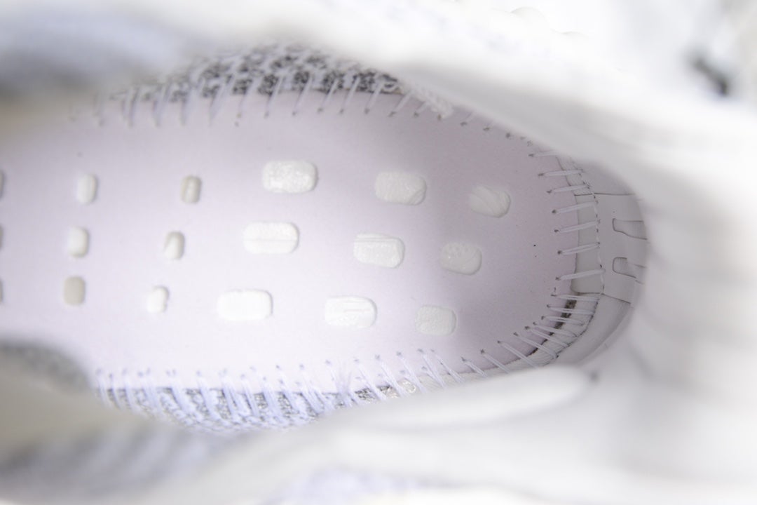Replica Adidas Yeezy 350 V2 "Static Non-Reflection" Footwear